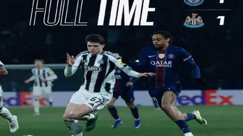 滕哈赫赞哈里-阿玛斯天赋出众，虽不及梅努。