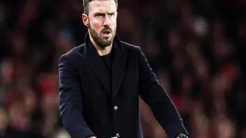 威少全力以赴完成任务，荣誉感成疑？马龙发声探讨。